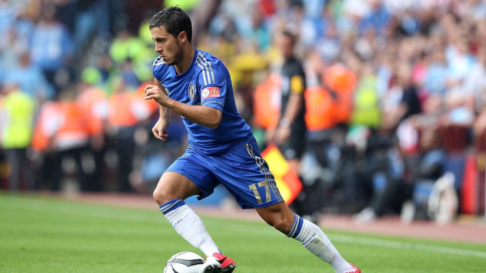 五大联赛是否优先中场硬度高于传球精准度配置思维，五大联赛主场优势