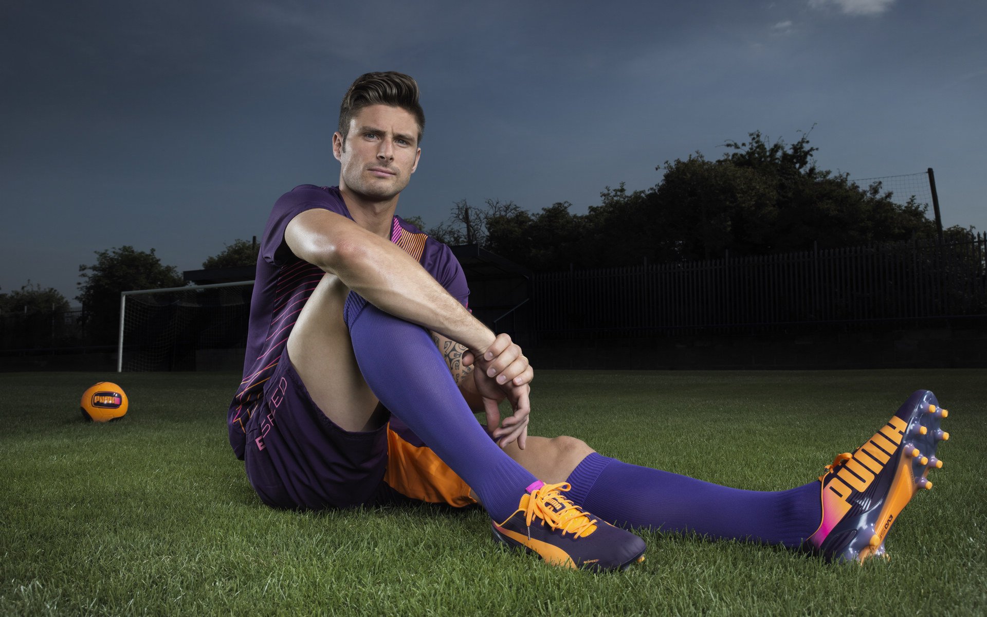 【智能球场】未来比赛场地与科技结合的可能性，智能化足球场